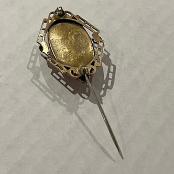 Romantic Antique Pink & Gold Brooch - Picture 3 of 5